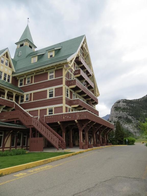 Prince Of Wales Hotel Waterton Park Exteriér fotografie