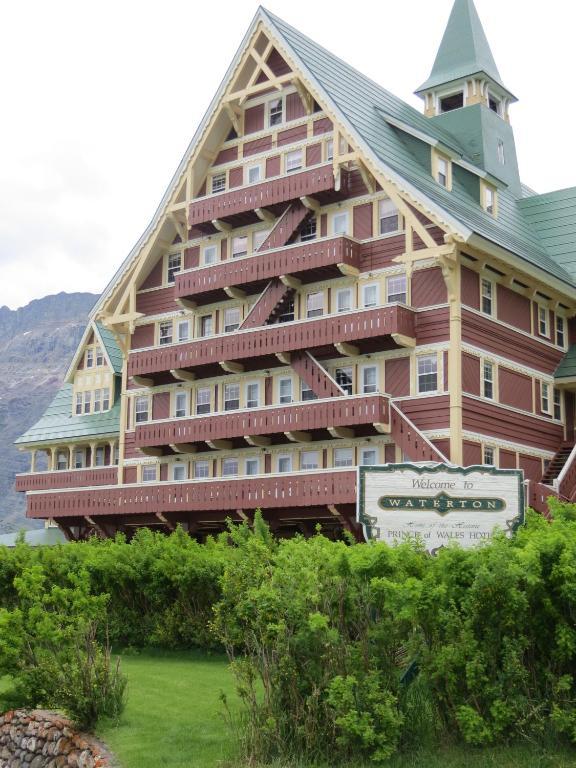 Prince Of Wales Hotel Waterton Park Exteriér fotografie
